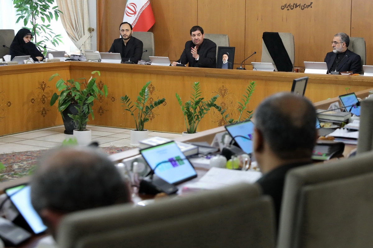تاکید مخبر بر جلوگیری از ایجاد هر گونه تعلل و خلل در مسیر خدمترسانی