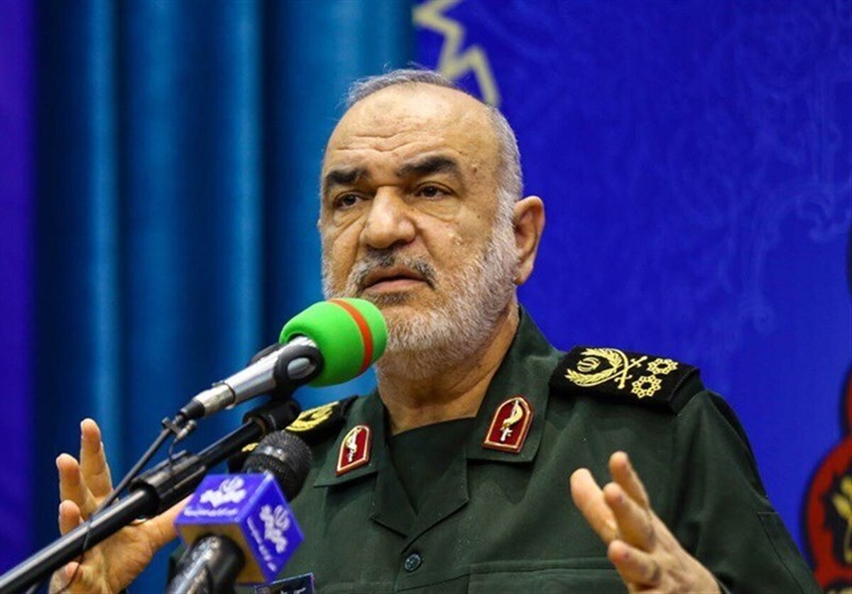 فرمانده کل سپاه پاسداران: شهید رئیسی معیار یک رئیسجمهوری کامل بود