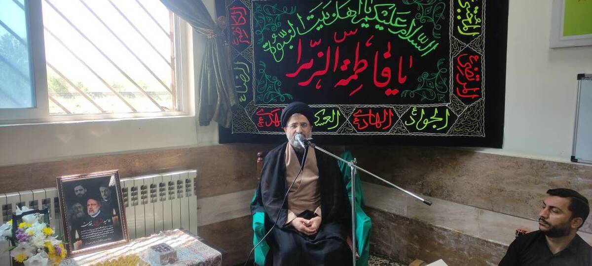 شهدای خدمت برای ایران عزت و افتخار آفریدند