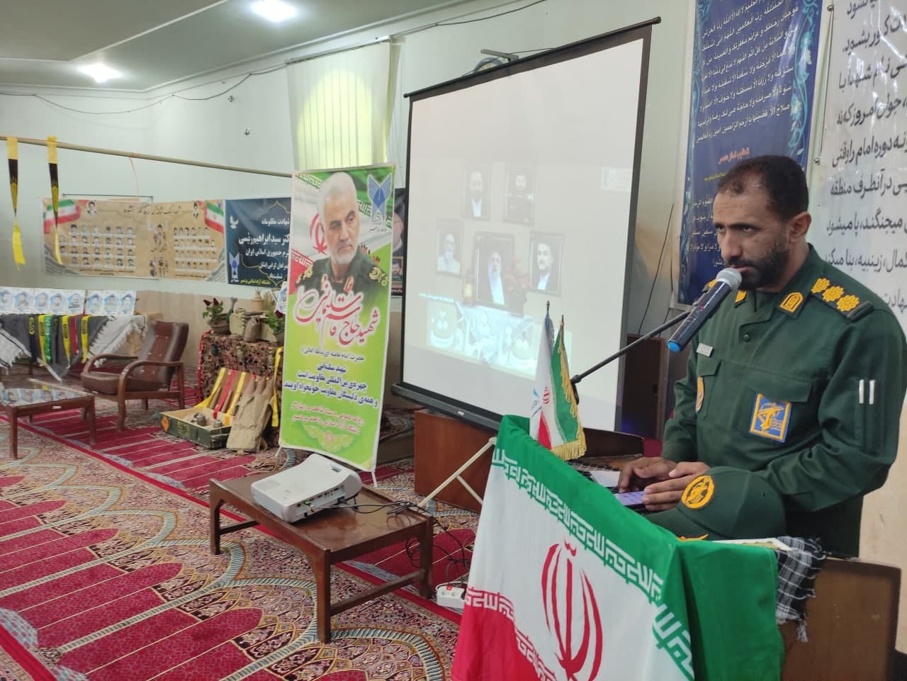 لزوم تبیین بیشتر رشادتهای شهدا و رزمندگان به نسل جوان لزوم تبیین بیشتر رشادتهای شهدا و رزمندگان به نسل جوان