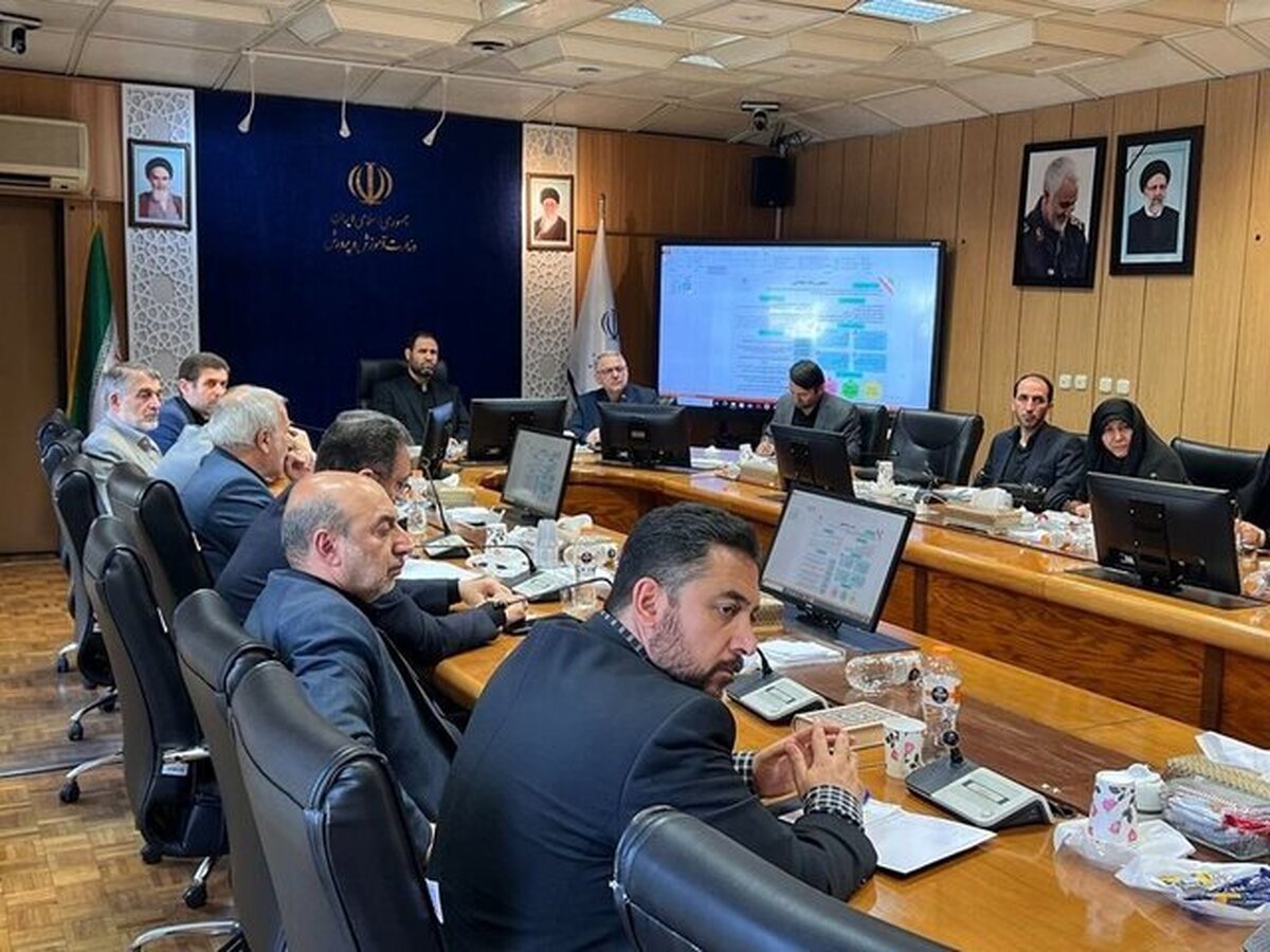 تصویب کلیات آییننامه «مسیر رشد معلمی» مرکز ارزشیابی آموزش و پرورش حذف یا ادغام نمیشود
