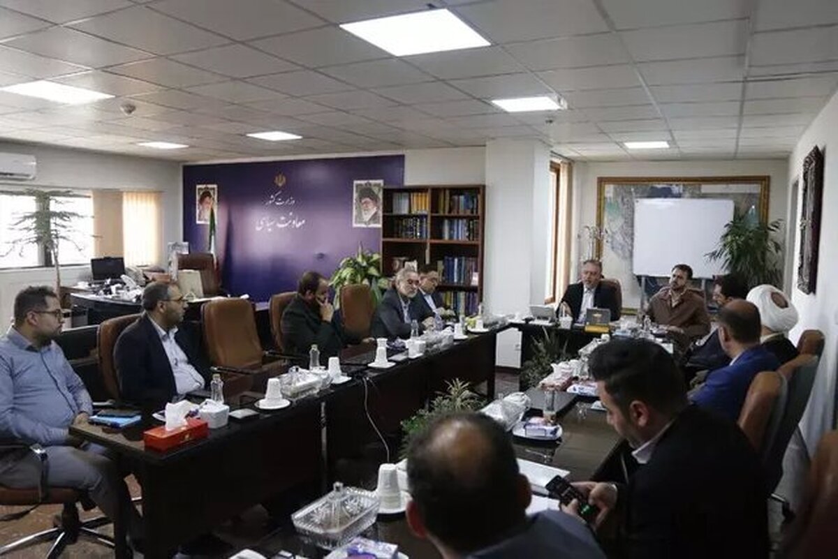 نشست نمایندگان نامزدهای انتخابات ریاستجمهوری در وزارت کشور