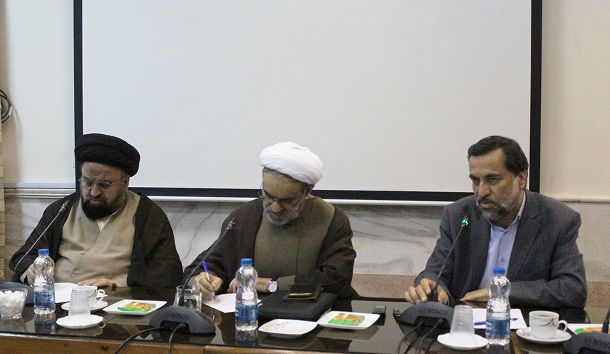 استقرار دبیرخانه همایش علمی «جامعه کبیره» در دانشگاه آزاد قم