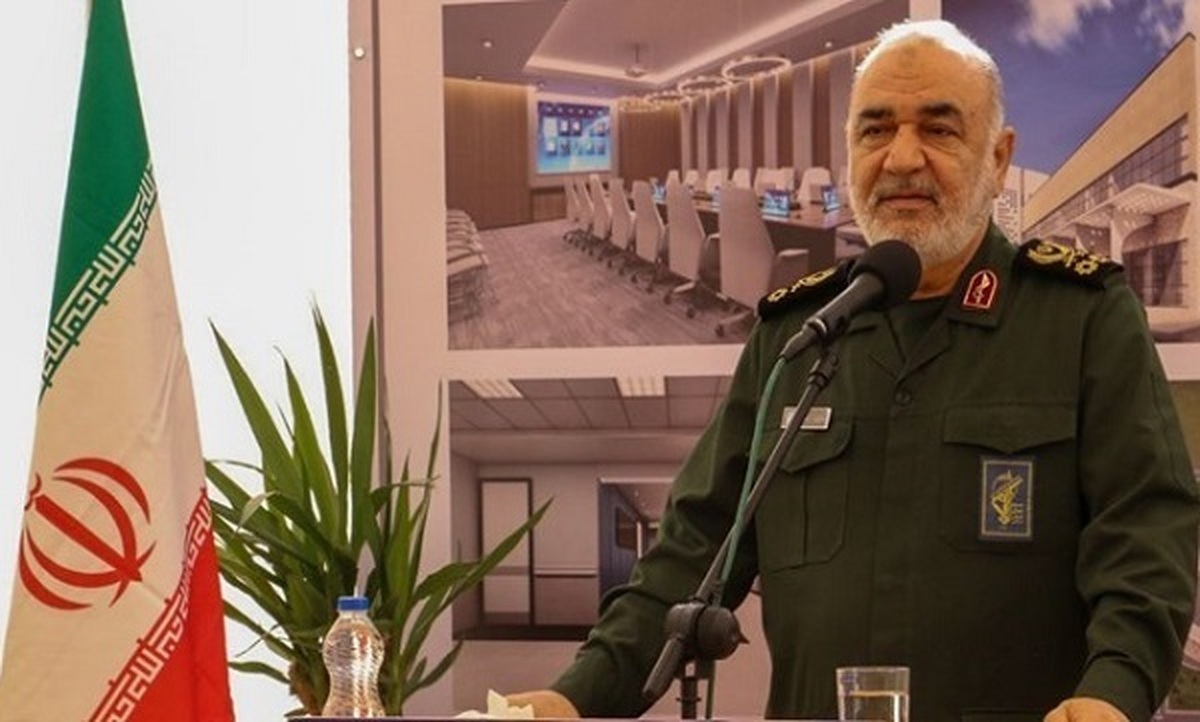 سرلشکر سلامی: زیر آتش بودن صهیونیستها دلانگیزترین نمای وحدت مسلمانان است