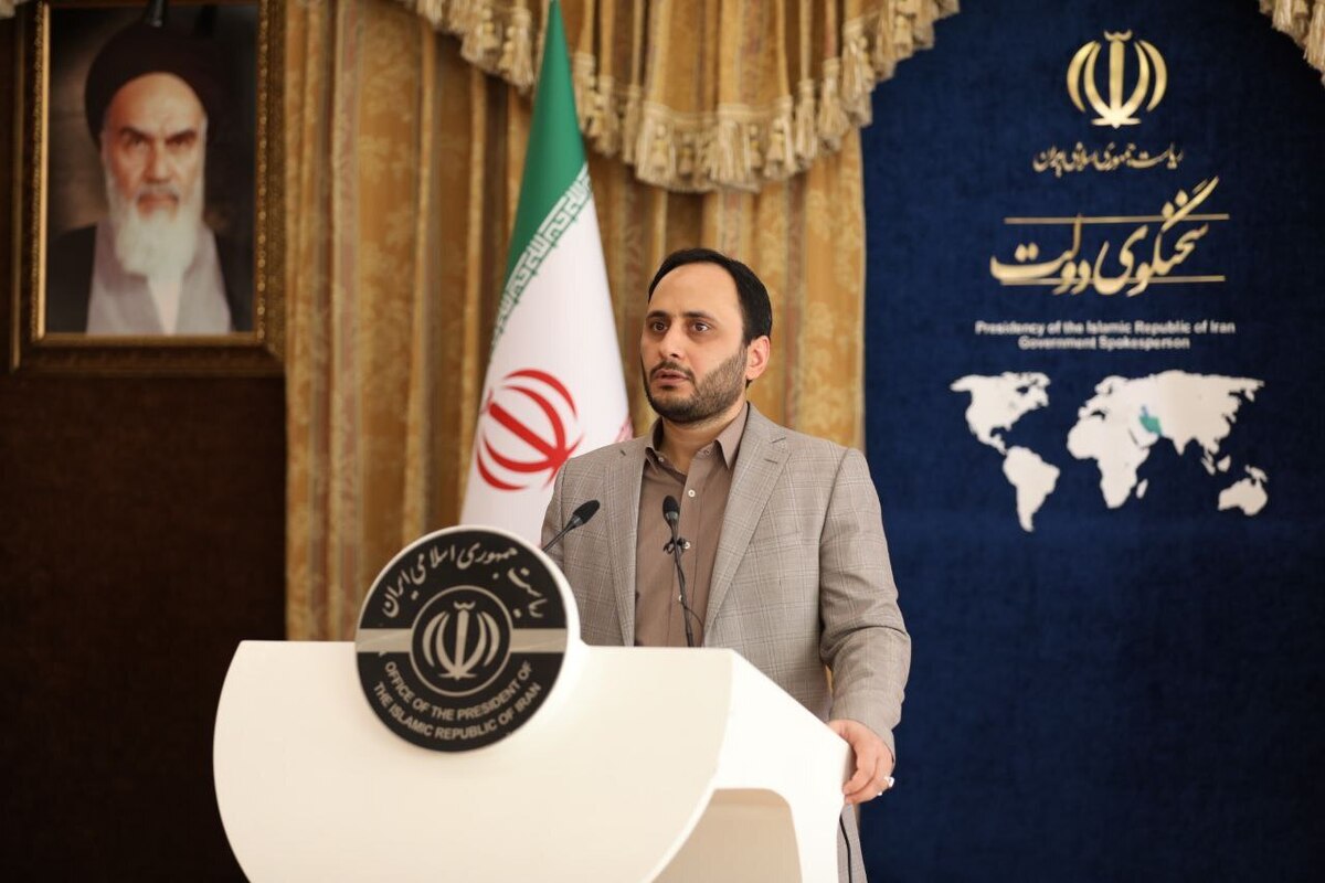 بهادری جهرمی: آرامش فکری رئیسجمهور منتخب را بهم نزنید+ عکس