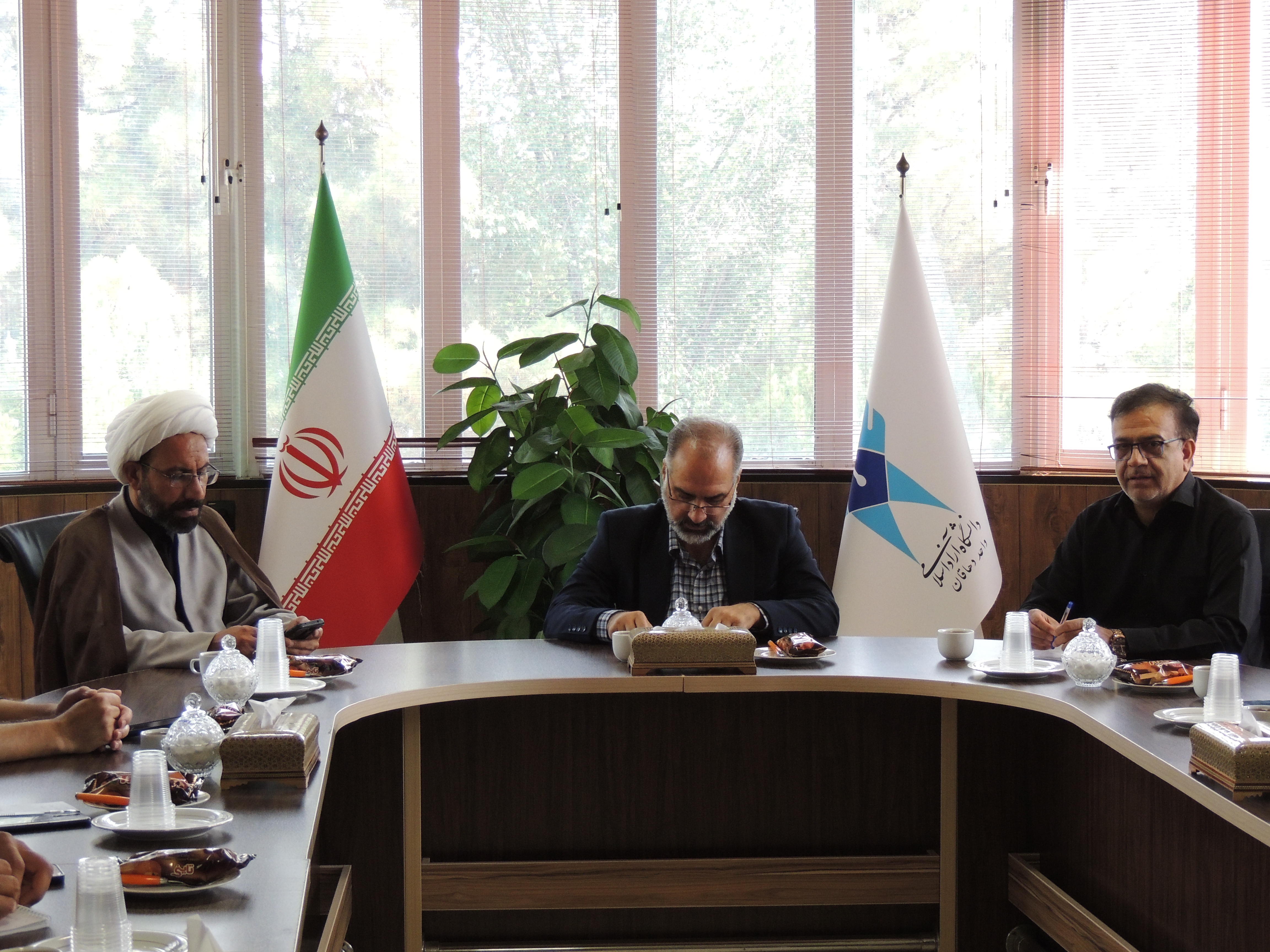 تأکید بر استفاده از اتاق فکر فرهنگی در دانشگاه&zwnj;ها