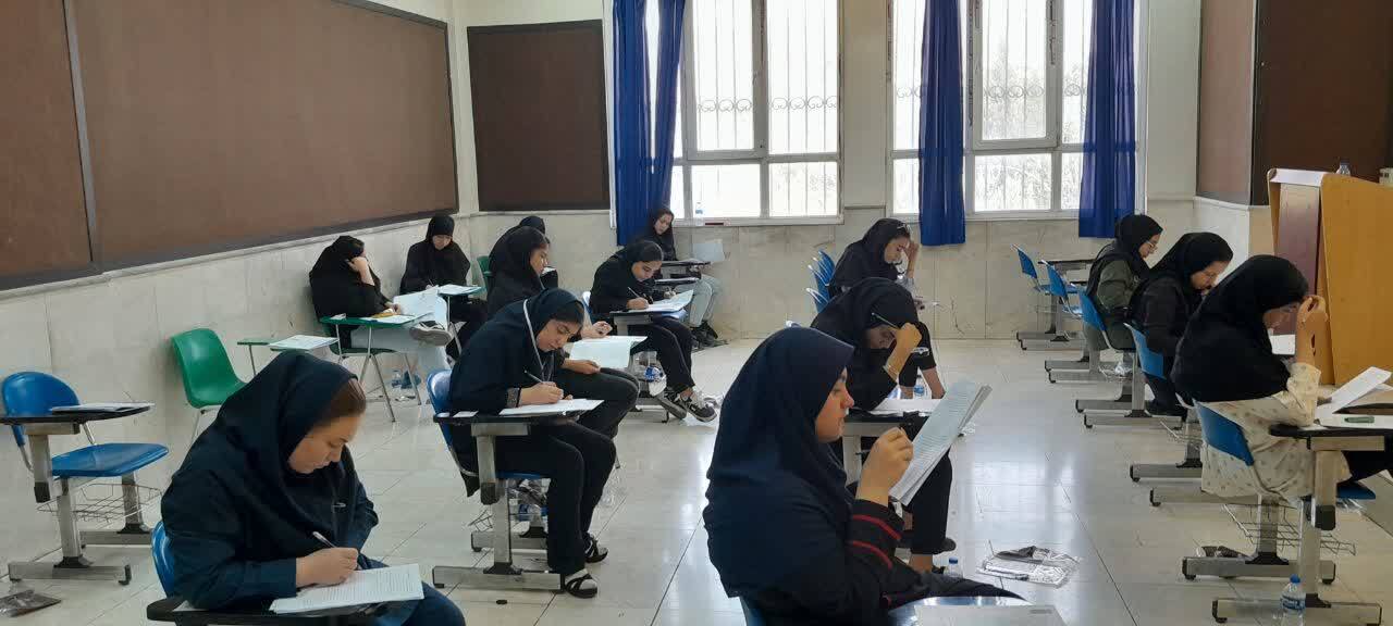 پایان راند نخست ماراتن کنکور/ 984 هزار و 214 داوطلب در گروه‌های ریاضی و انسانی آزمون دادند