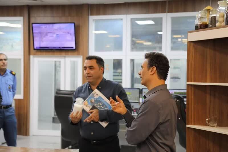 بازدید استادان بسیجی دانشگاه آزاد مرودشت از مجتمع پتروشیمی شیراز بازدید استادان بسیجی دانشگاه آزاد مرودشت از مجتمع پتروشیمی شیراز