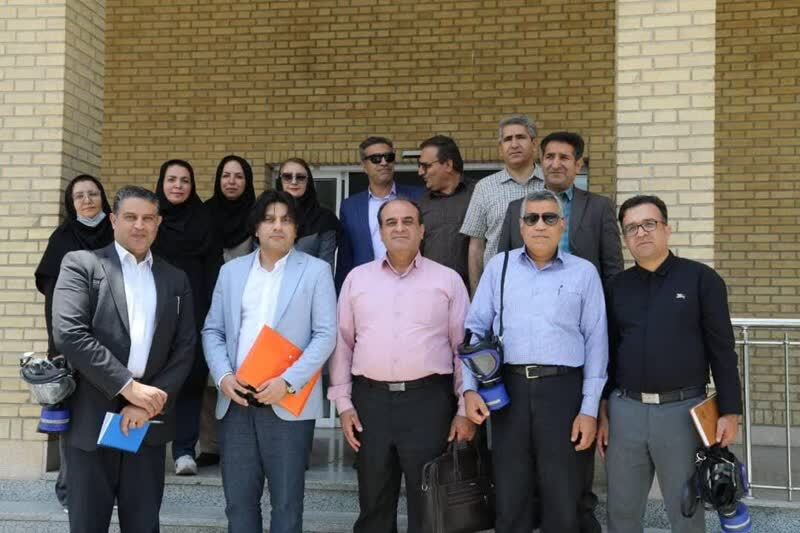 بازدید استادان بسیجی دانشگاه آزاد مرودشت از مجتمع پتروشیمی شیراز بازدید استادان بسیجی دانشگاه آزاد مرودشت از مجتمع پتروشیمی شیراز