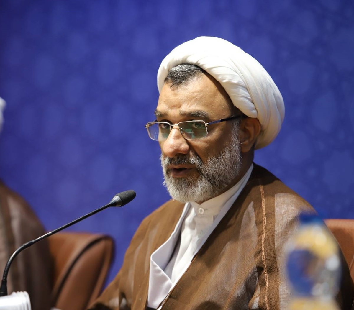 خسروپناه: در مکتب اهل بیت(ع) حکمرانی خویشتن بر حکمرانی اجتماعی مقدم است