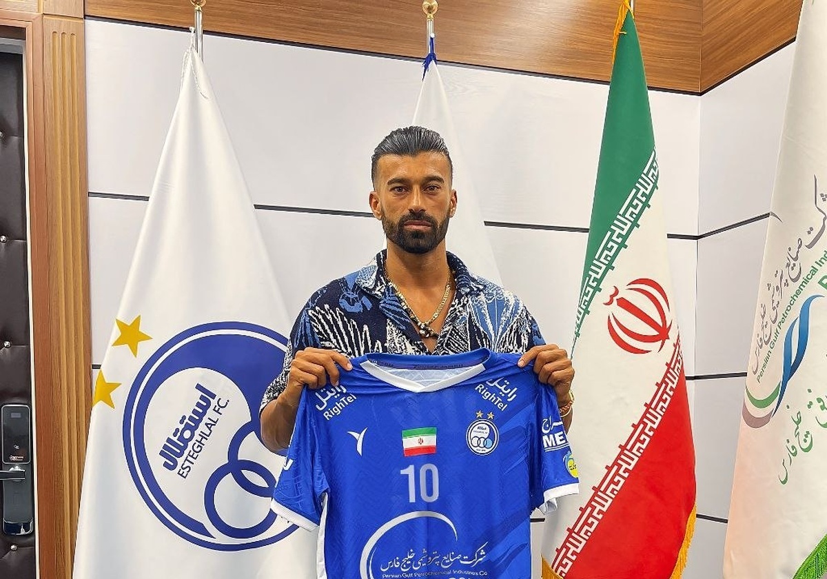 حاتمی: جای رضاییان نیستم ولی رفتن از استقلال به پرسپولیس و بالعکس اشتباه است به عقب برگردم هرگز این کار را نمیکنم