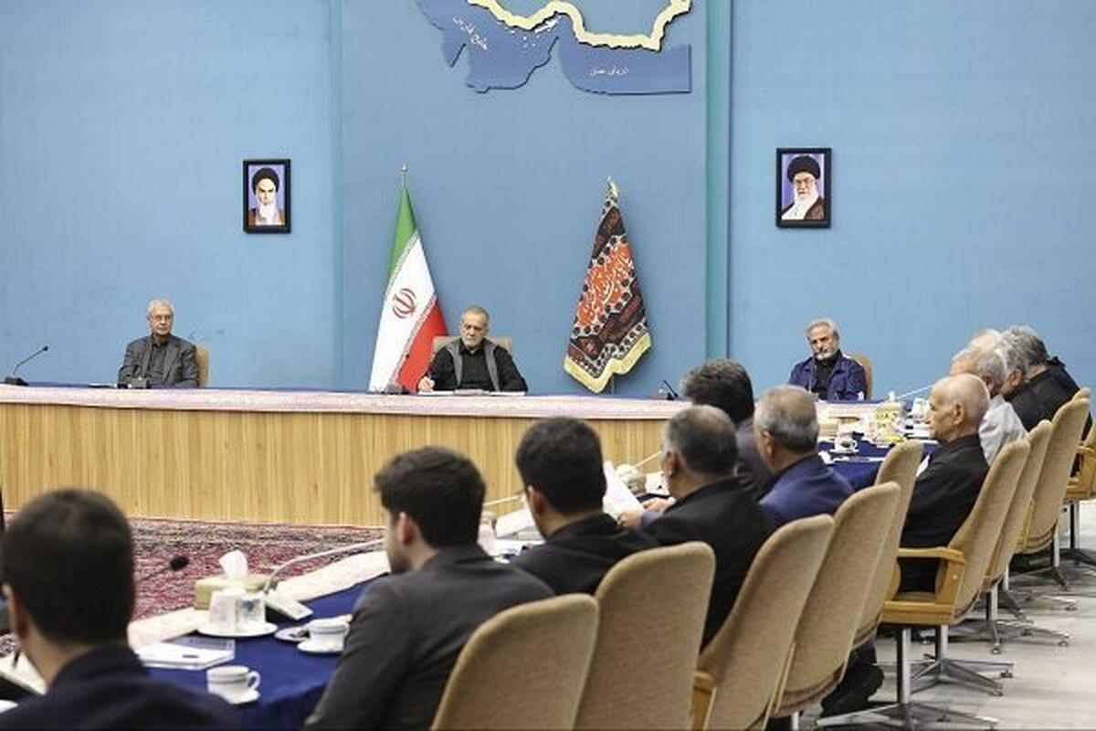 پزشکیان: بستر مناسب مشارکت مردم و بخش خصوصی را فراهم میکنم