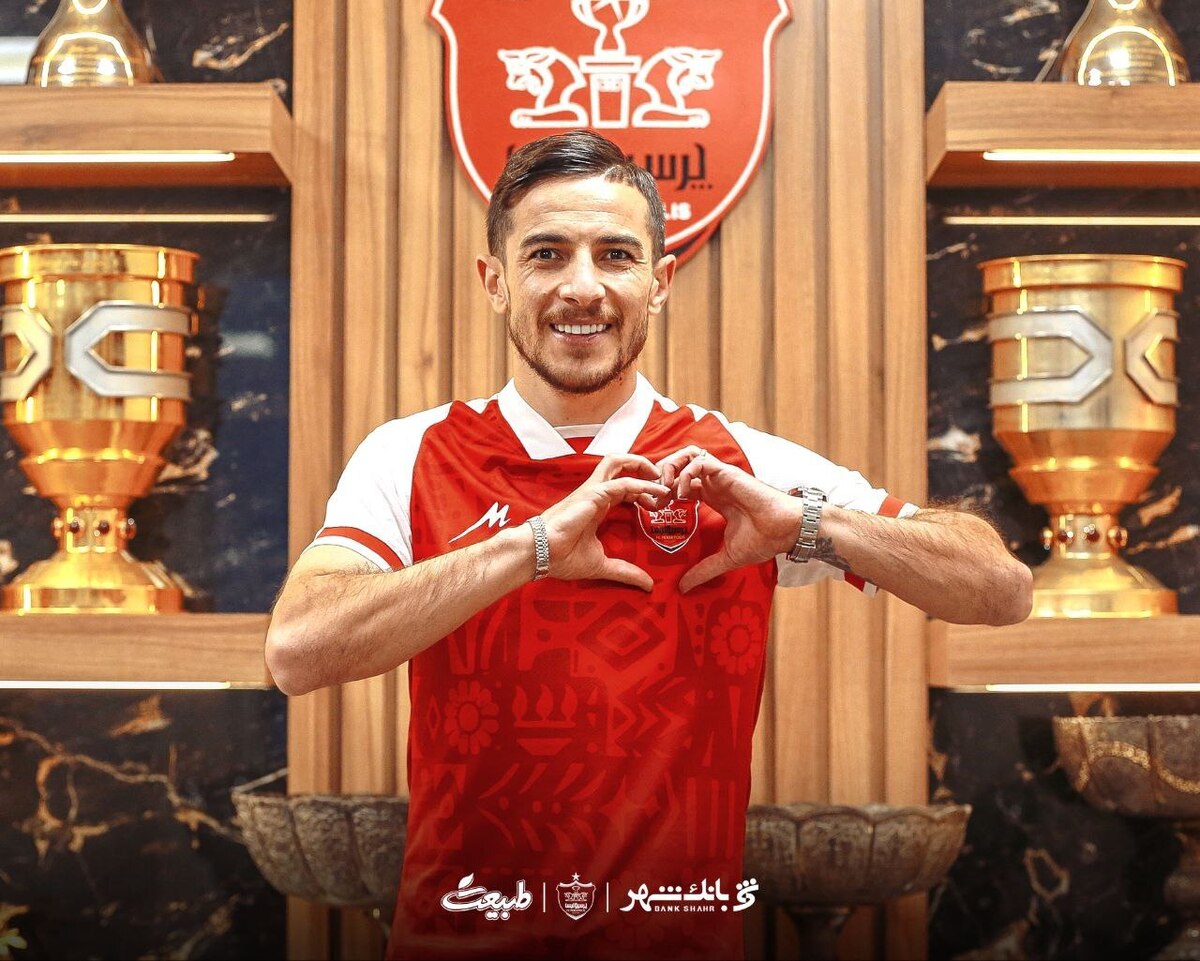 احمدزاده: من بچه پرسپولیس هستم/ ترجیح میدهم از خانواده فحش بخورم ولی غریبهها تشویقم نکنند! + فیلم