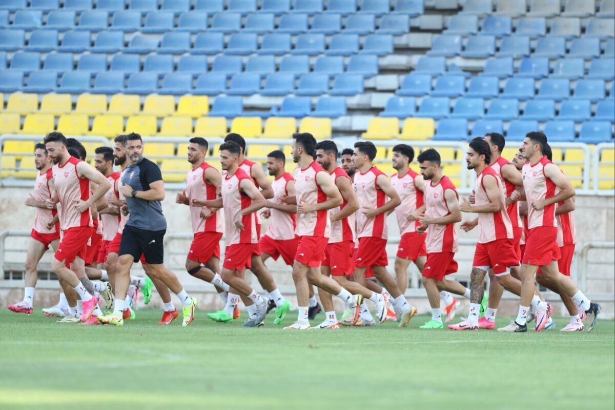 تعیین تکلیف جذب دروازه بان در پرسپولیس در گرو سهمیه خارجی ها