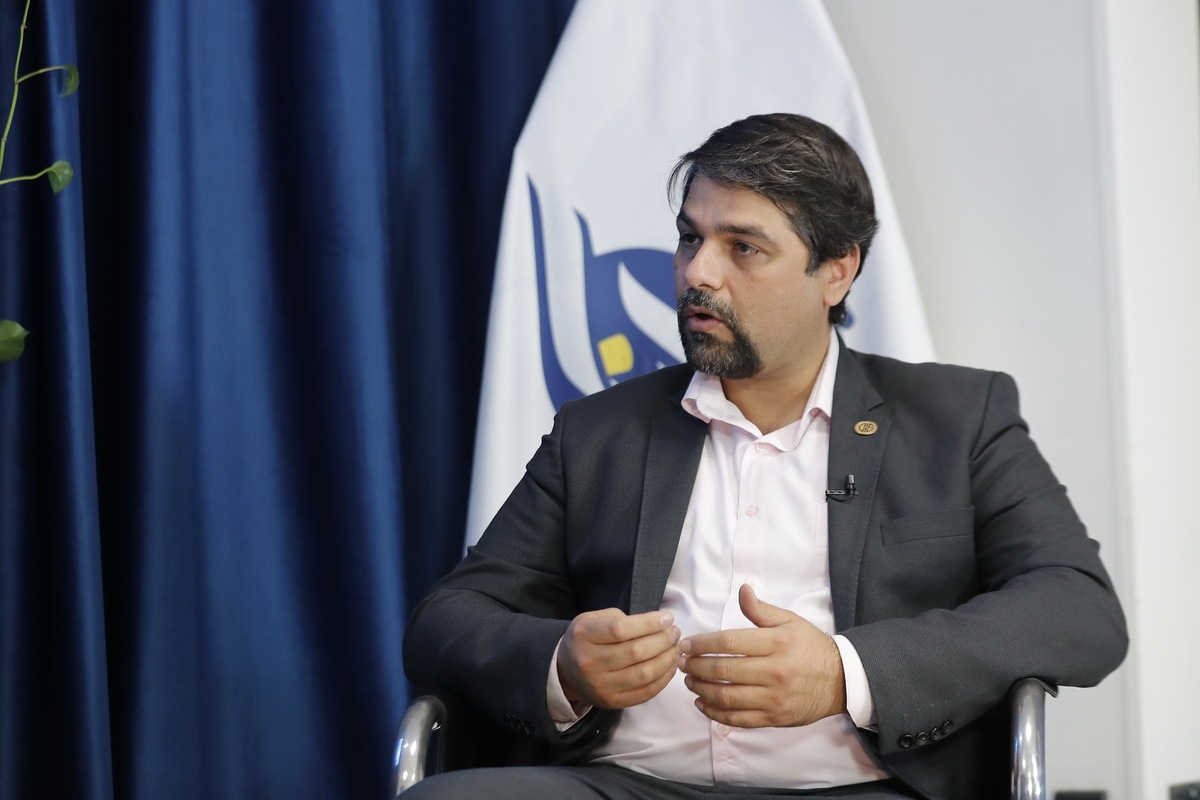 لزوم تغییر رویکرد از گسترش جغرافیایی فیبر نوری به کاربری/ به داد صنعت بیجان هوشمندسازی برسید