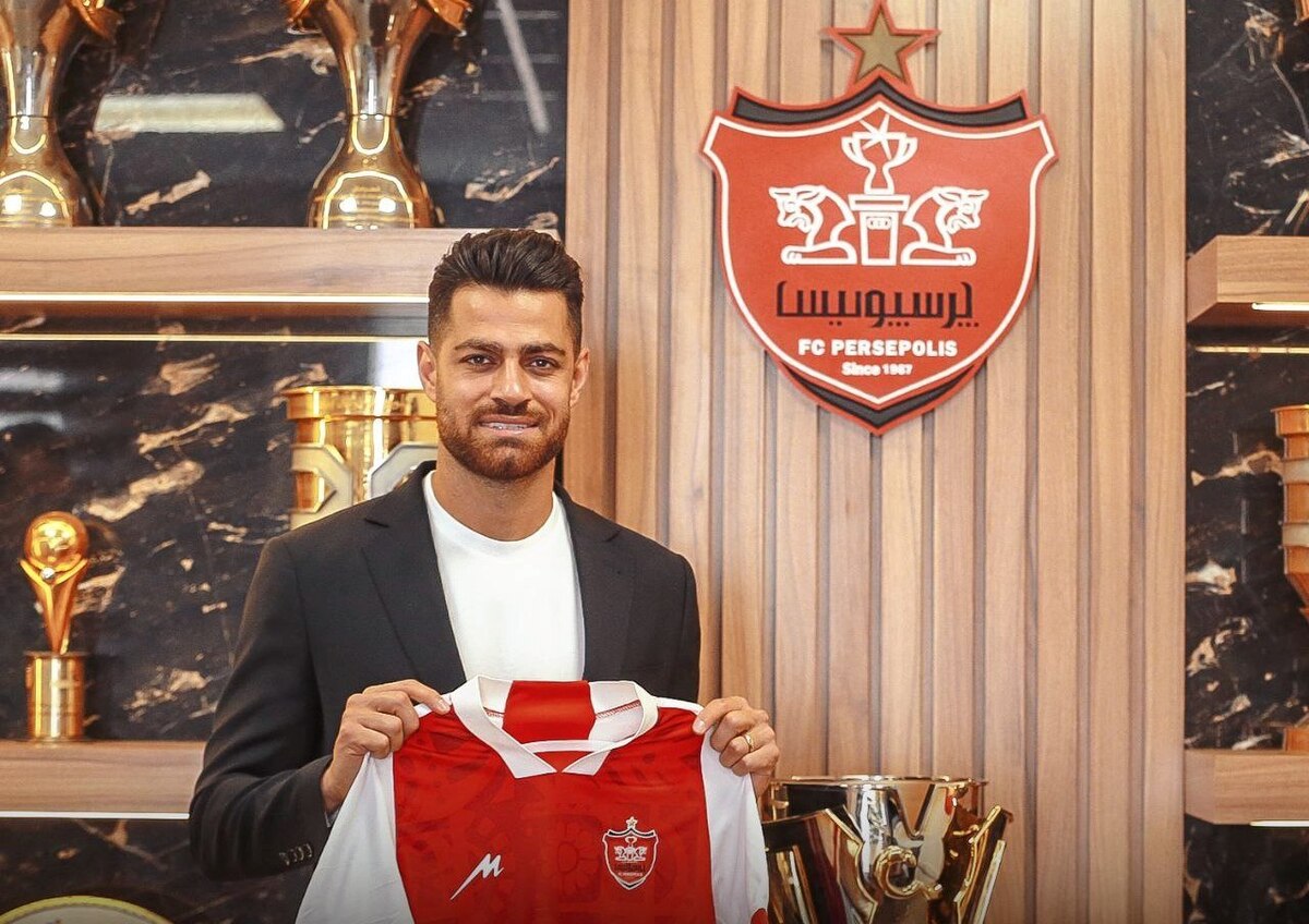 قرارداد پورعلی گنجی با پرسپولیس تمدید شد