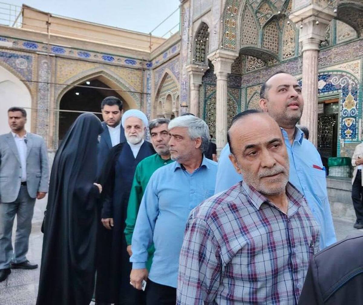 اژهای رأی خود را به صندوق اخذ رأی انداخت