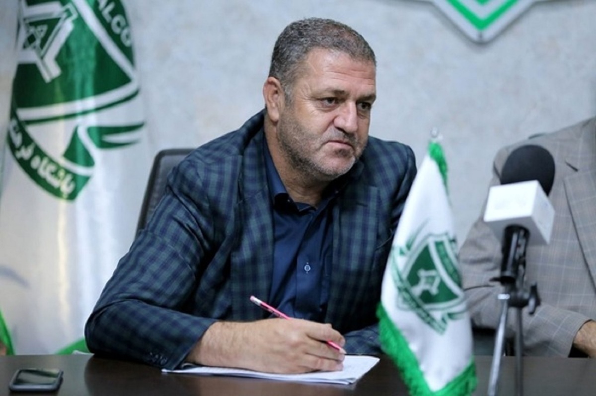 رجاییان: هواداران پرسپولیس انتقال لیموچی را گردن درویش نیندازند  برای جذب خالدآبادی با استقلال مذاکره می کنیم +فیلم