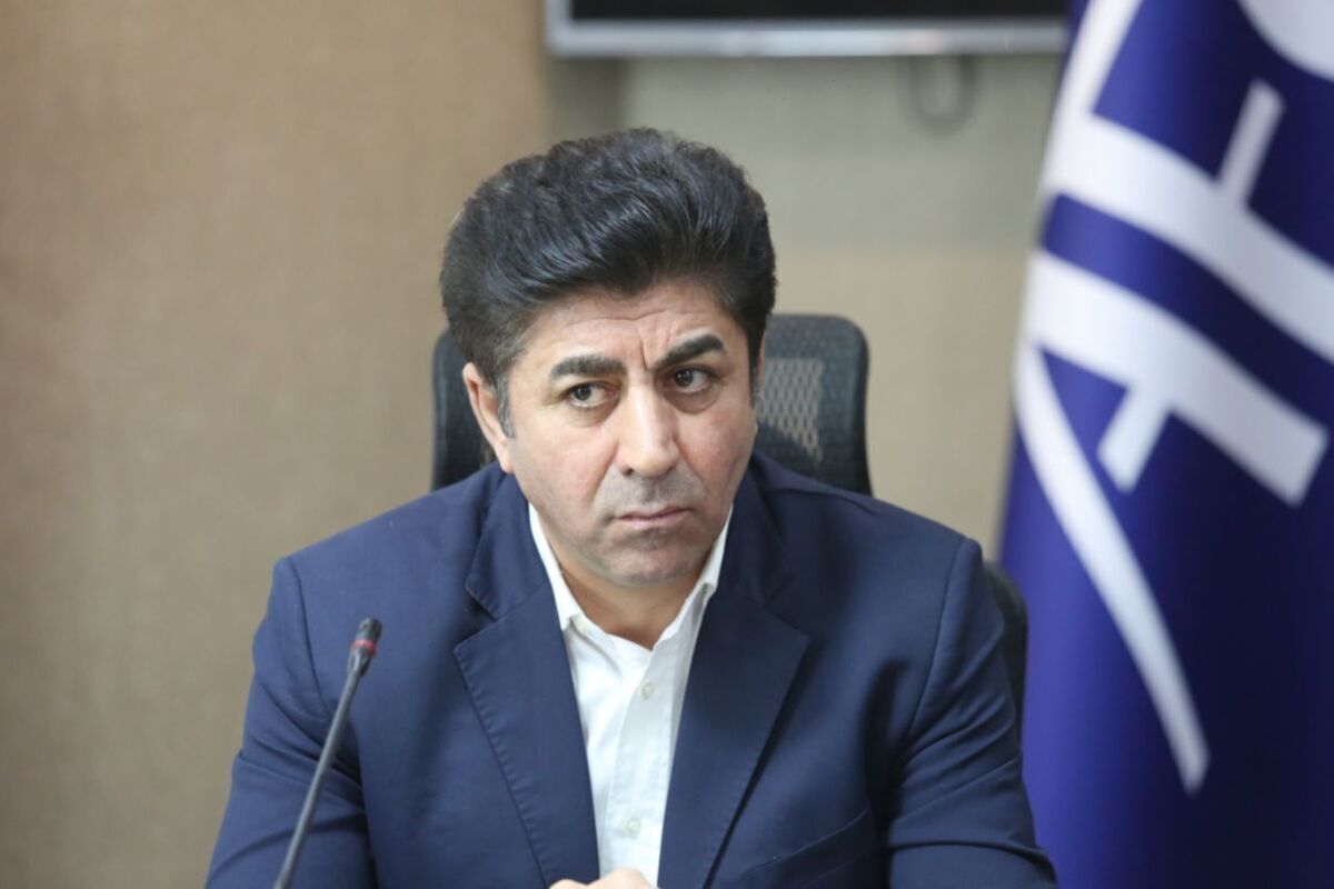 ممبینی:انتظار داشتیم کارهای ورزشگاه آزادی با سرعت بیشتری پیش میرفت پول VAR هنوز به فدراسیون نرسیده است