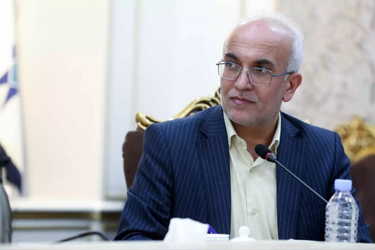 سیاست بودجهای دانشگاه آزاد اقتصادی کردن رشتههاست/ ۳۰ درصد بودجه دانشگاه آزاد یزد از محل درآمدهای غیرشهریهای
