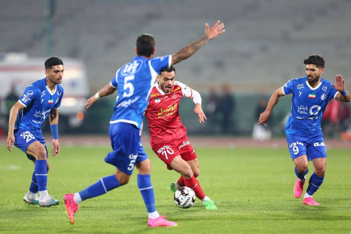 بائو: استقلال و پرسپولیس برای قهرمانی بسته میشوند سپاهان همیشه مدعی قهرمانی است