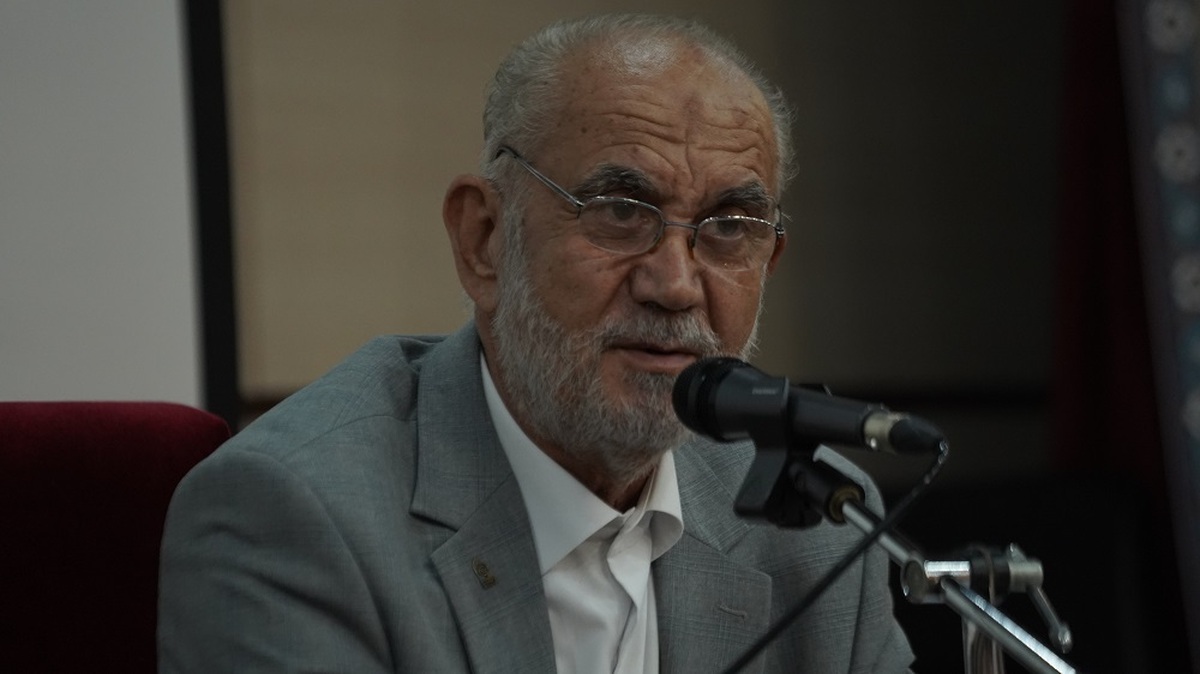 مسائل فرهنگی باید مورد توجه قرار گیرد بسیجیان در این زمینه کمک کنند