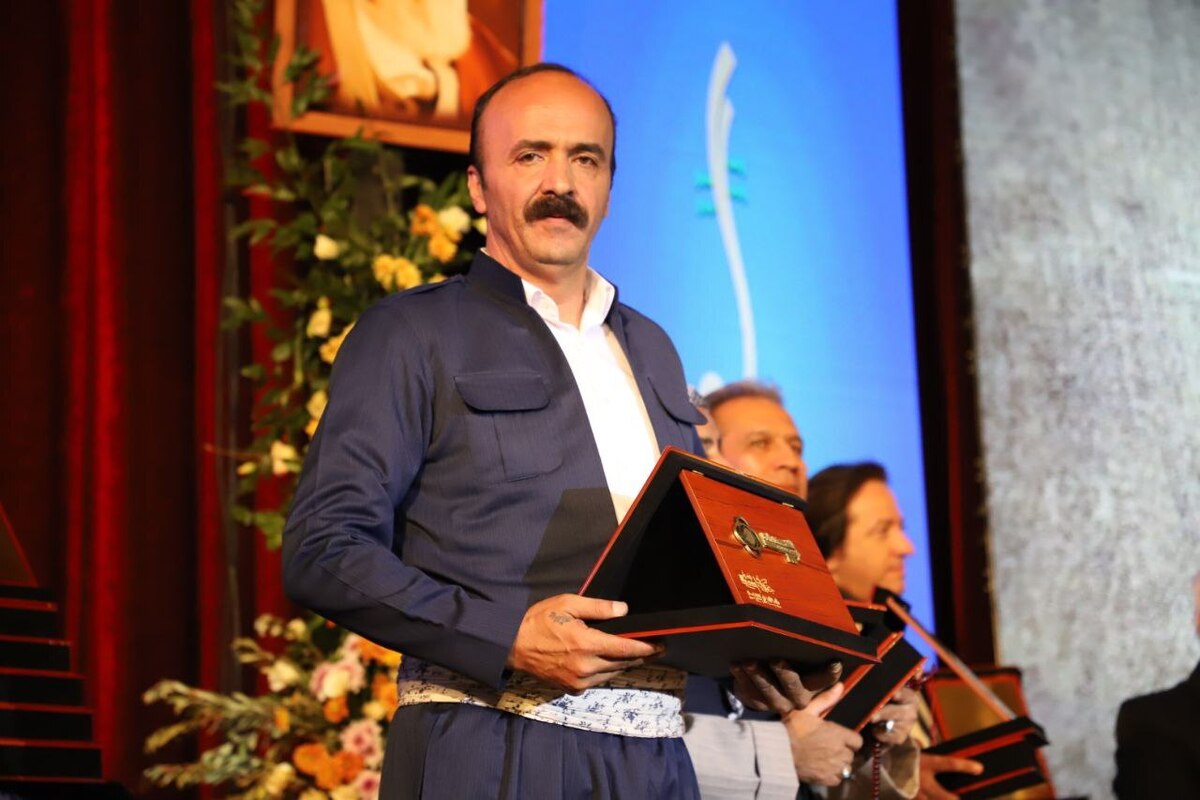 دف دستگاهی معنا ندارد/ دفنوازان نگران هستند