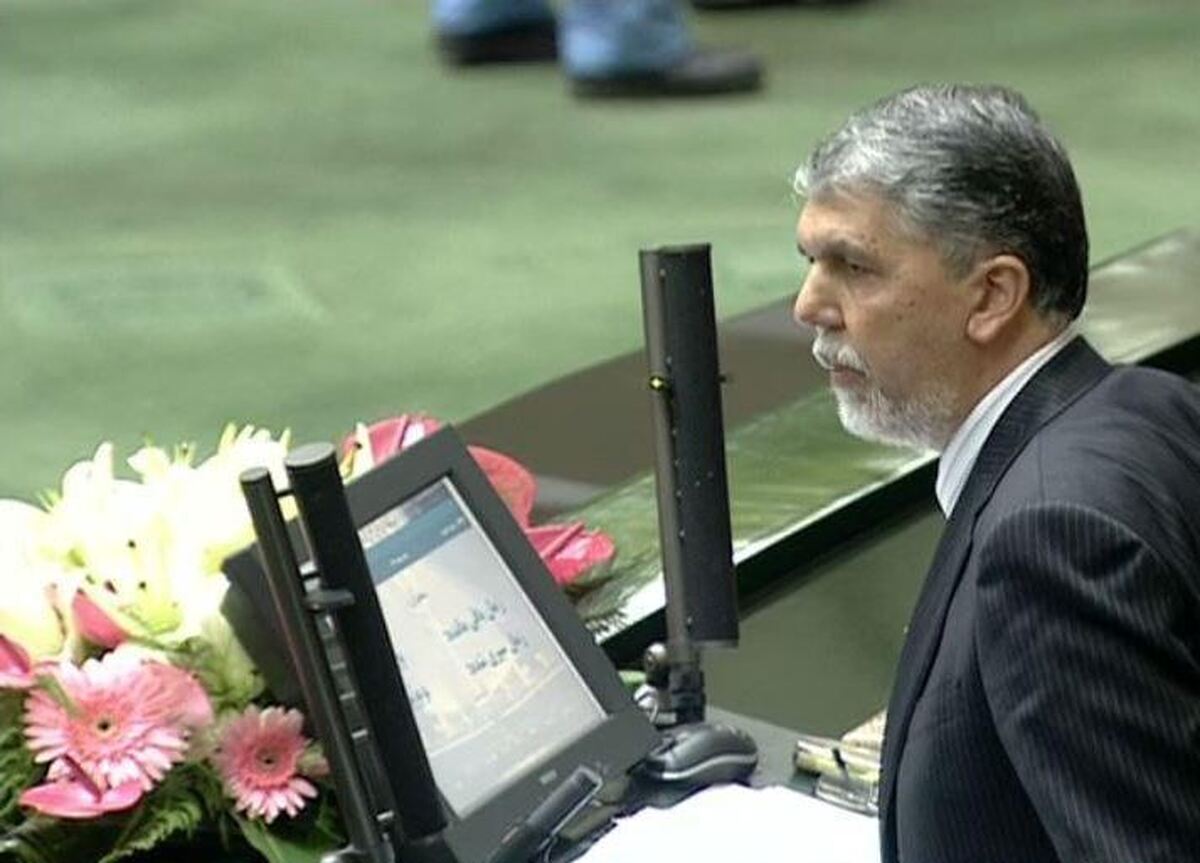 وزیر فرهنگ: بیش از ۲۰ درصد جامعه تحصیلات دانشگاهی دارند تلاش میکنم با اتکا به ظرفیت نخبگان در حوزه وفاق ملی مؤثر باشم