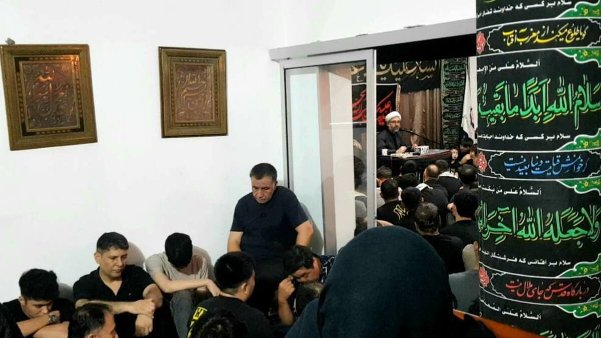 روایتی از عزاداری فارسی زبانان برای امام حسین(ع) در مالزی مستند چراغ هدایت تولید شد