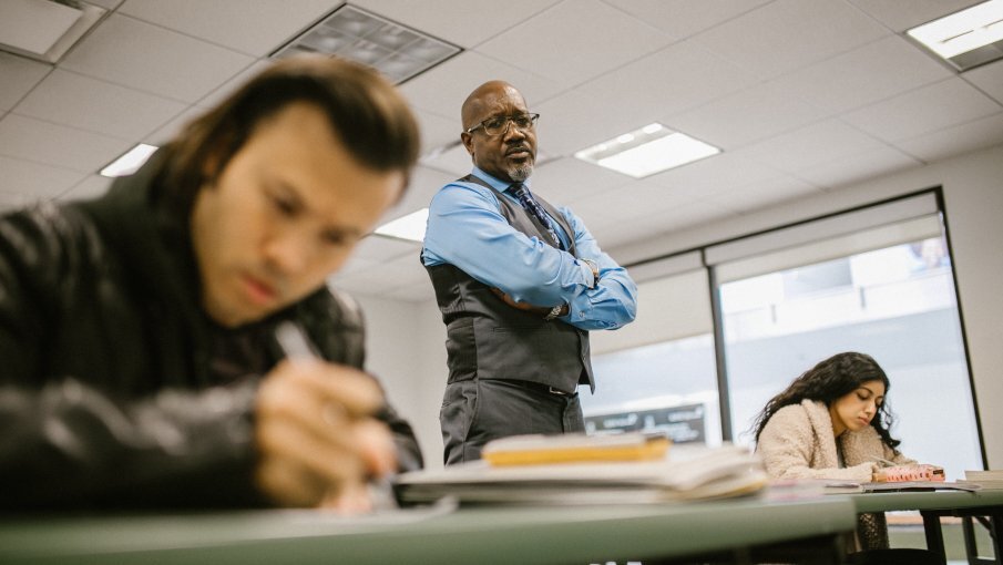 کدام کشورها قبل از دانشگاه باید آزمونی همانند کنکور بدهند؟ کدام کشورها قبل از دانشگاه باید آزمونی همانند کنکور بدهند؟