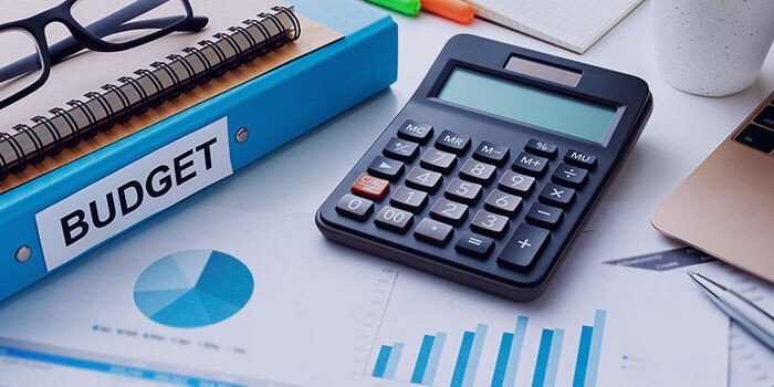 تحصیل تنها ۱۳ درصد دانش آموز ایرانی در رشته‌های مهارتی؛ فاجعه در مقابل کشور‌های پیشرفته/ تکنولوژی را هنوز وارد آموزش‌های فنی نکردیم؛ مشاغل سنتی است!