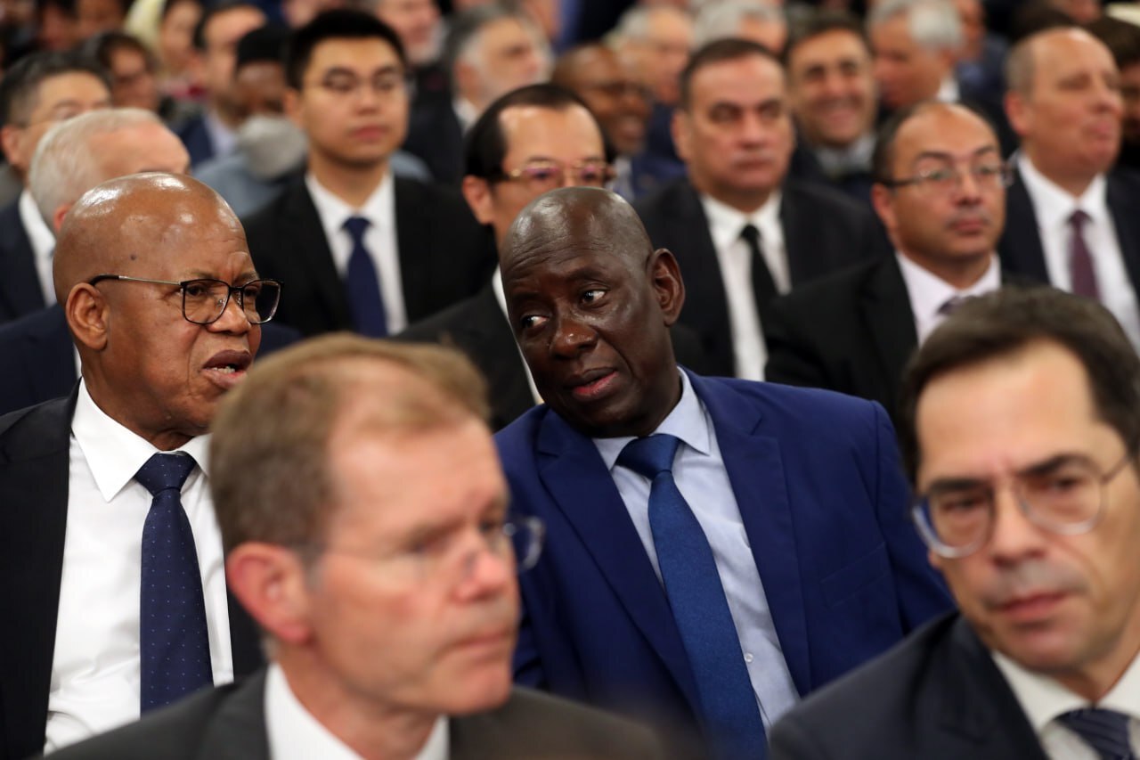 تنفیذ رأی مردم توسط رهبر انقلاب و انتصاب پزشکیان به سمت رئیس&zwnj; جمهور ایران