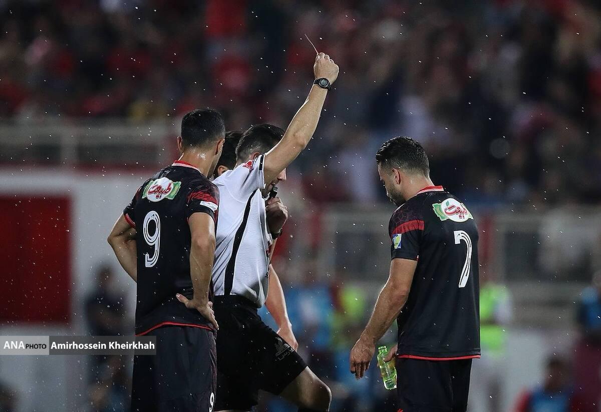 آقایی: پرسپولیس حرفهای از تراکتور امتیاز گرفت رفیعی روی بی دقتی اخراج شد