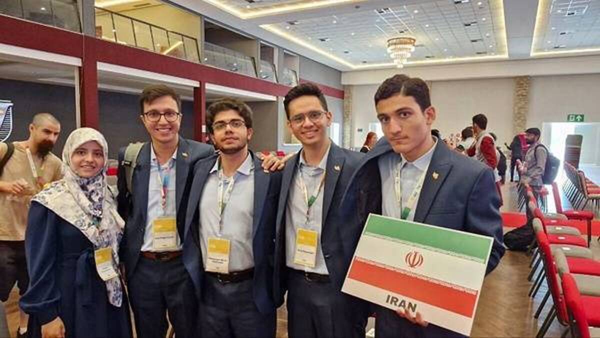 تبریک رئیس فرهنگستان علوم به درخشش دانشآموزان ایرانی در المپیاد نجوم و اخترفیزیک