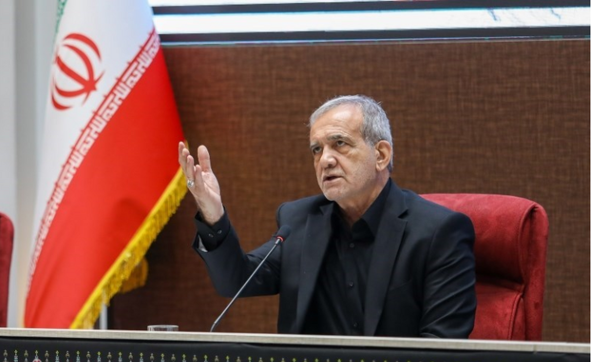 پزشکیان: اگر به حق عمل کنیم، نخبگان عطای کشور را به لقایش نمیبخشند