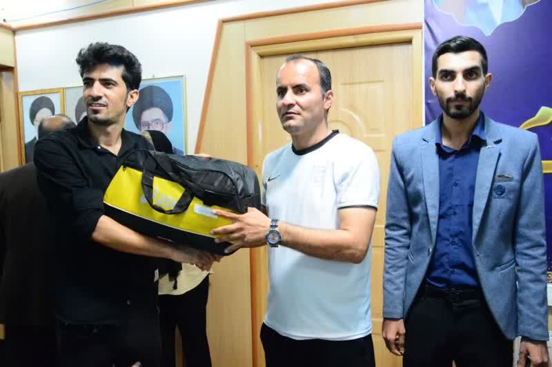 تیم فوتبال اصحاب رسانه در شهرستان ممسنی تشکیل می&zwnj;شود/ راه&zwnj;اندازی کمیته توسعه ورزش و فعالیت&zwnj;بدنی در دانشگاه آزاد ممسنی