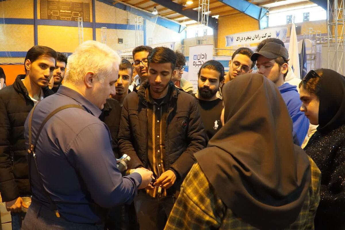 بازطراحی ارتباط صنعت و دانشگاه در رویداد سهضلعی صدرا بازطراحی ارتباط صنعت و دانشگاه در رویداد سهضلعی صدرا