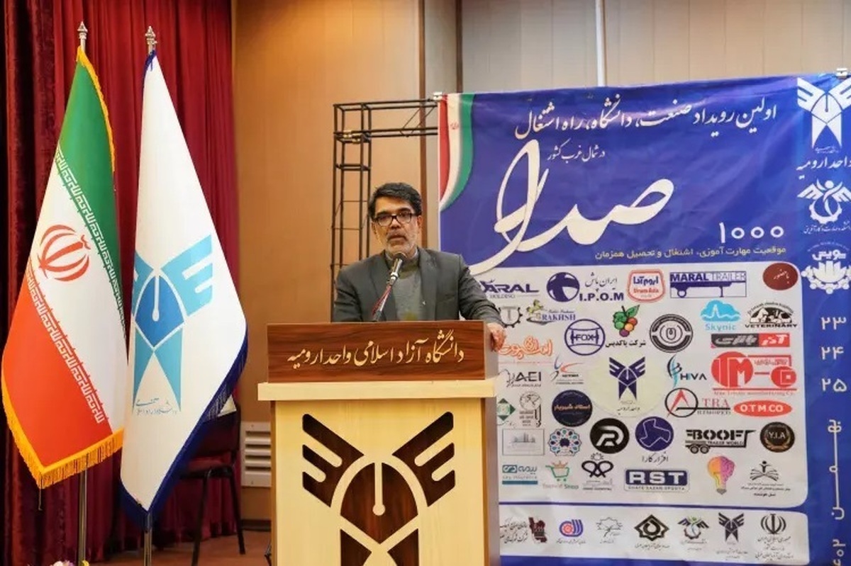 بازطراحی ارتباط صنعت و دانشگاه در رویداد سهضلعی صدرا بازطراحی ارتباط صنعت و دانشگاه در رویداد سهضلعی صدرا