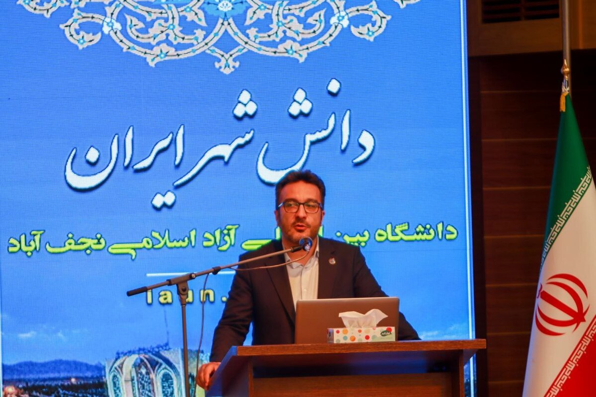 تولید و عرضه محصولات فناوری دانشگاه آزاد نجفآباد به بازار