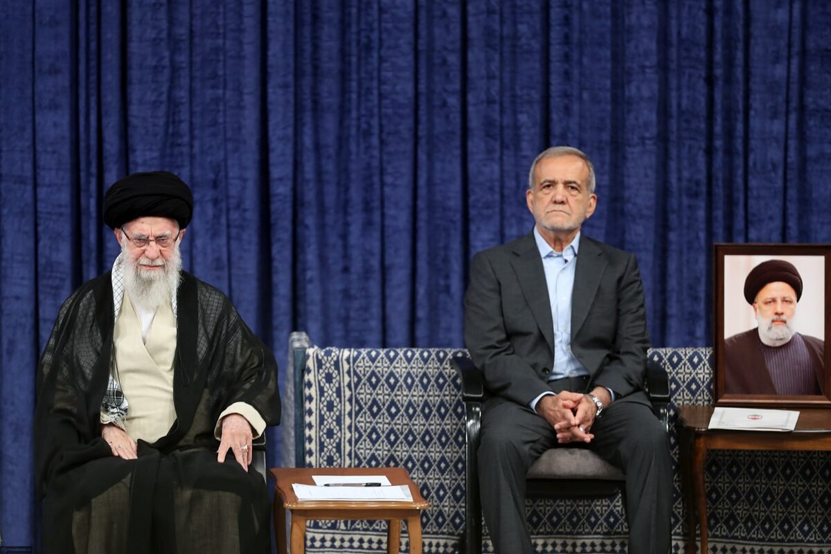 رئیس جمهور و اعضای هیئت دولت چهاردهم با رهبر انقلاب اسلامی دیدار میکنند