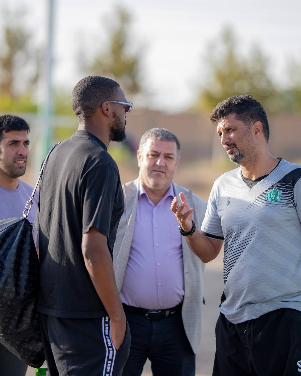 اختلاف یامگا و استقلال بالا گرفت/ مدافع فرانسوی به دنبال بازی در تیم دیگر و تحت قرارداد با استقلال! اختلاف یامگا و استقلال بالا گرفت/ مدافع فرانسوی به دنبال بازی در تیم دیگر و تحت قرارداد با استقلال!