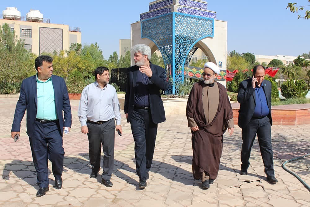 پروژههای عمرانی دانشگاه آزاد قم بررسی شد پروژههای عمرانی دانشگاه آزاد قم بررسی شد