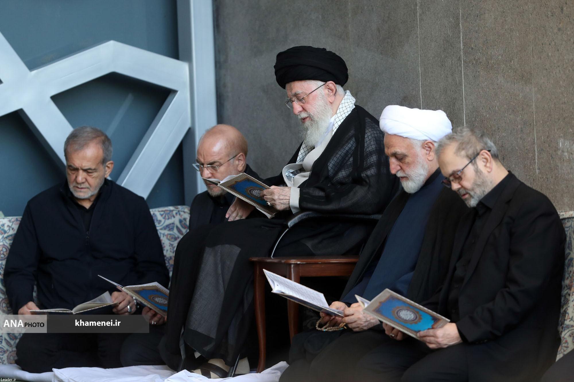 چند پرده از متفاوتترین نماز جمعه قرن جدید چند پرده از متفاوتترین نماز جمعه قرن جدید