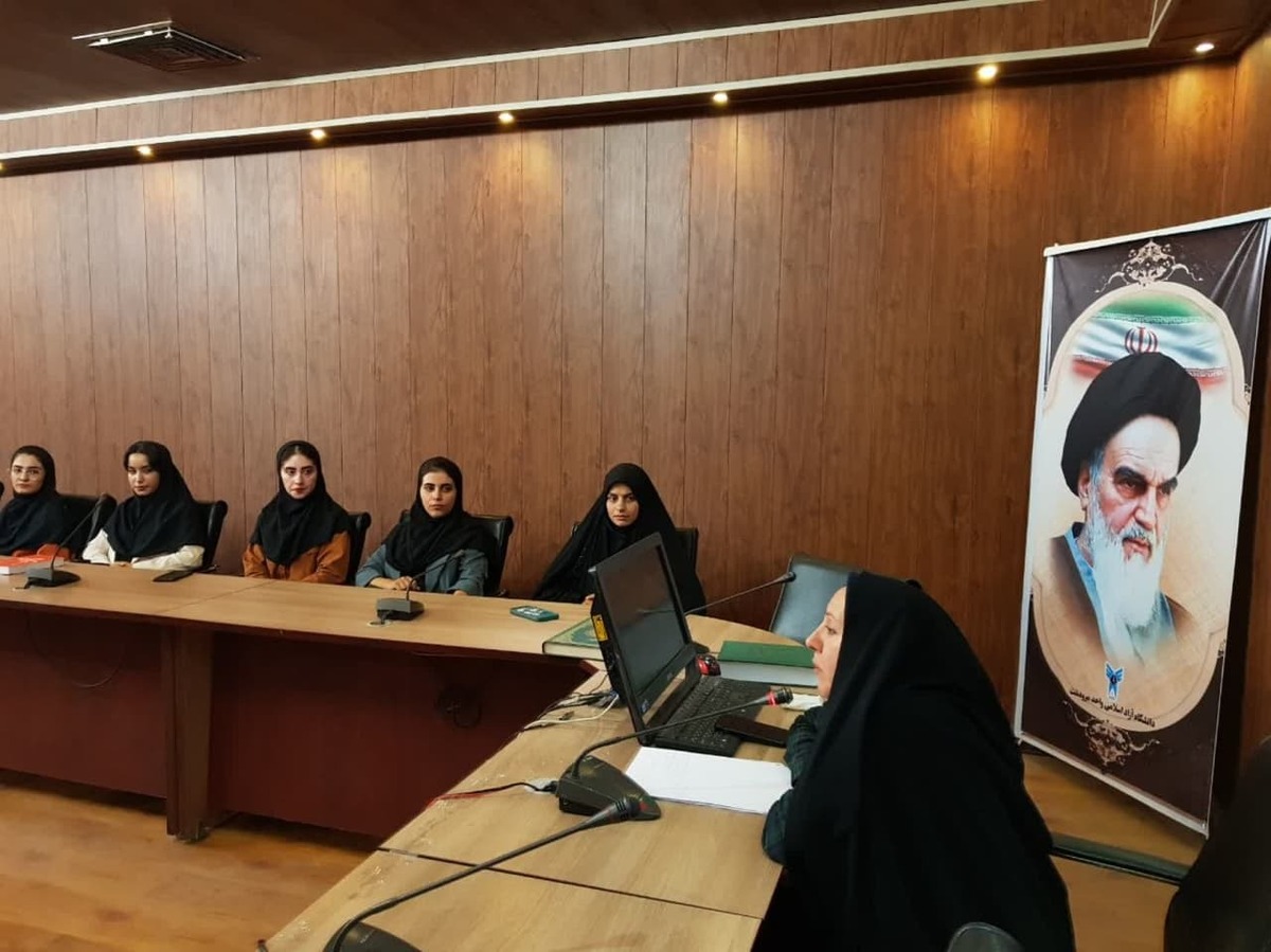 انقلاب اسلامی نگاه تحولآفرین به زن را پیش روی بشریت گذاشت