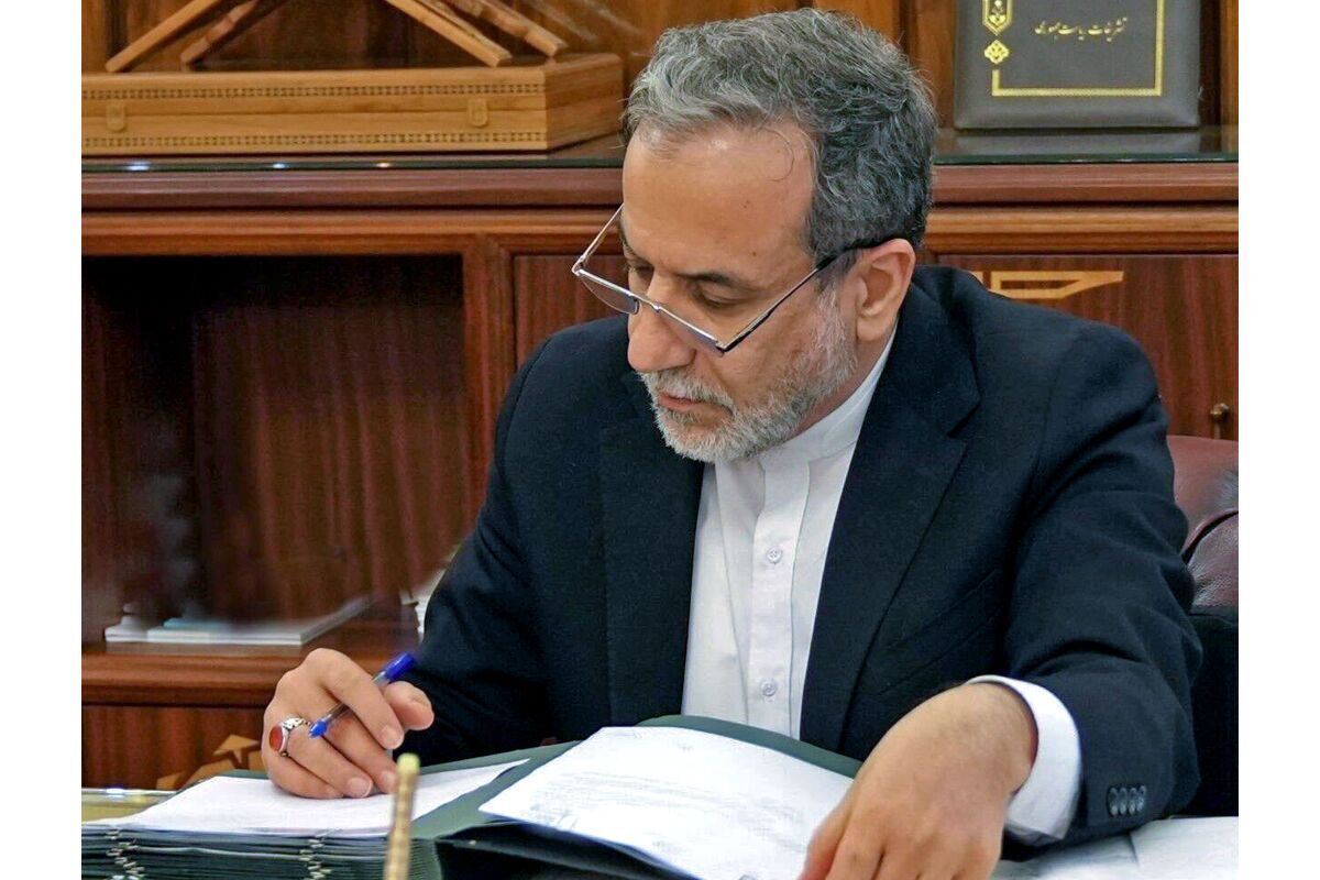 عراقچی خواستار تلاشهای جمعی دیپلماتیک برای توقف جنایات رژیم صهیونیستی شد