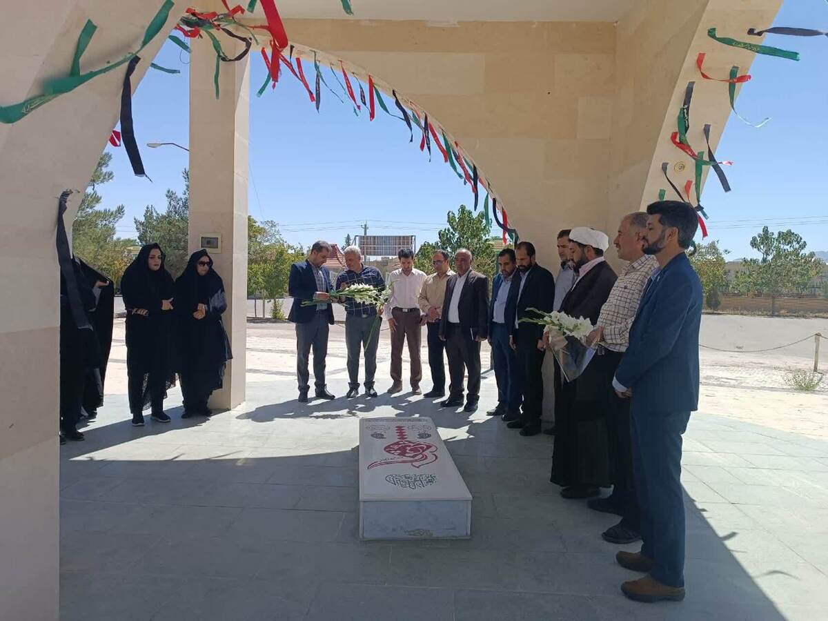 دانشجویان با پیروی از آموزههای دفاع مقدس تأثیرگذار باشند
