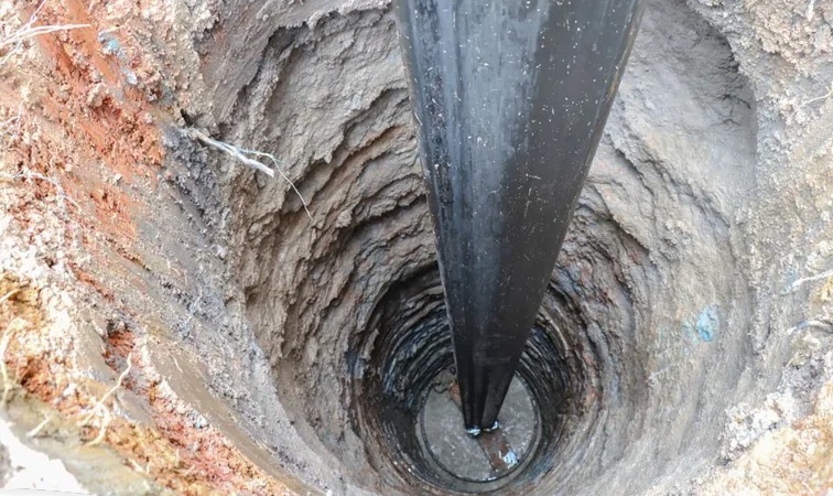 بیلان آبی ایران چگونه منفی و منفیتر شد؟/از حفر بیضابطه چاه تا پرداشت ذخایر در دهه 70 بیلان آبی ایران چگونه منفی و منفیتر شد؟/از حفر بیضابطه چاه تا پرداشت ذخایر در دهه 70