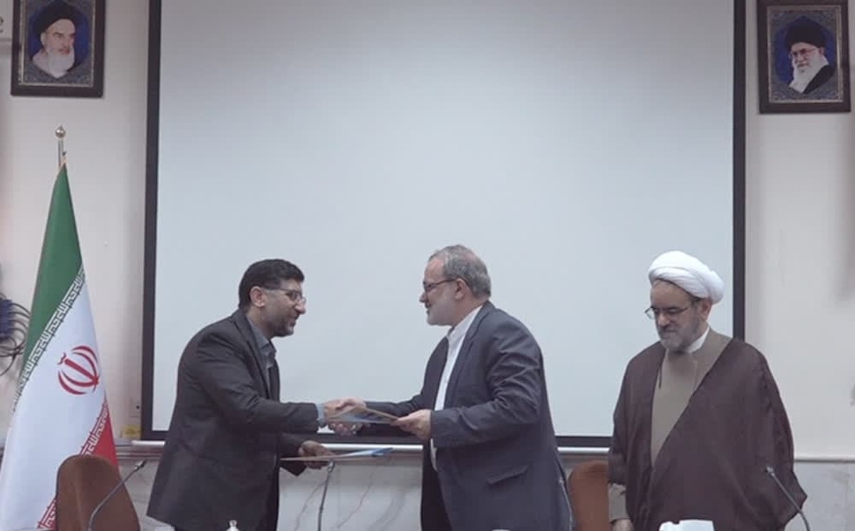 دانشگاه آزاد اسلامی با رادیو معارف تفاهمنامه همکاری امضا کرد
