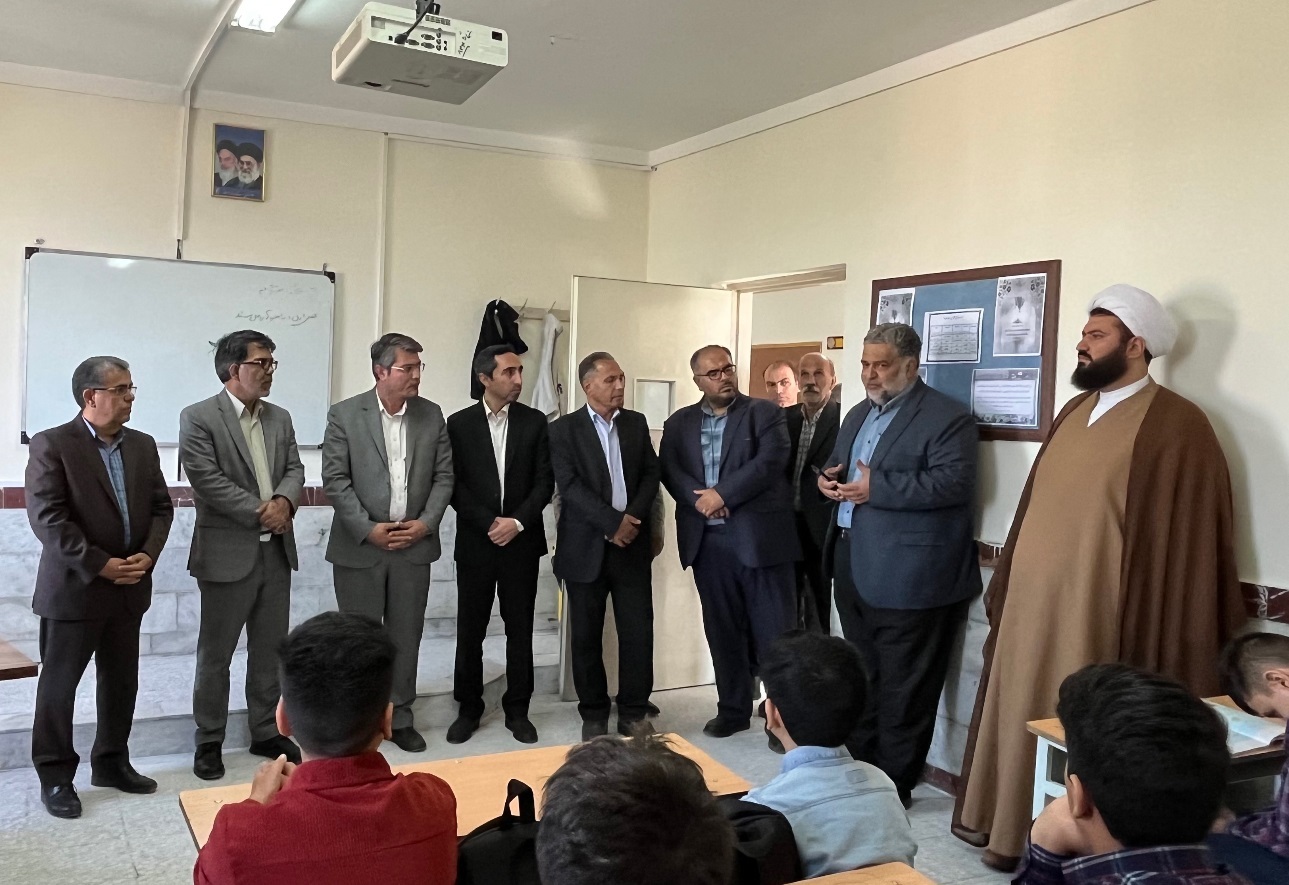 مدارس سعادت و دانشآموزانی که بورس دانشگاه میشوند/ تربیت عالمان ربانی بر محور قرآن و عترت مدارس سعادت و دانشآموزانی که بورس دانشگاه میشوند/ تربیت عالمان ربانی بر محور قرآن و عترت