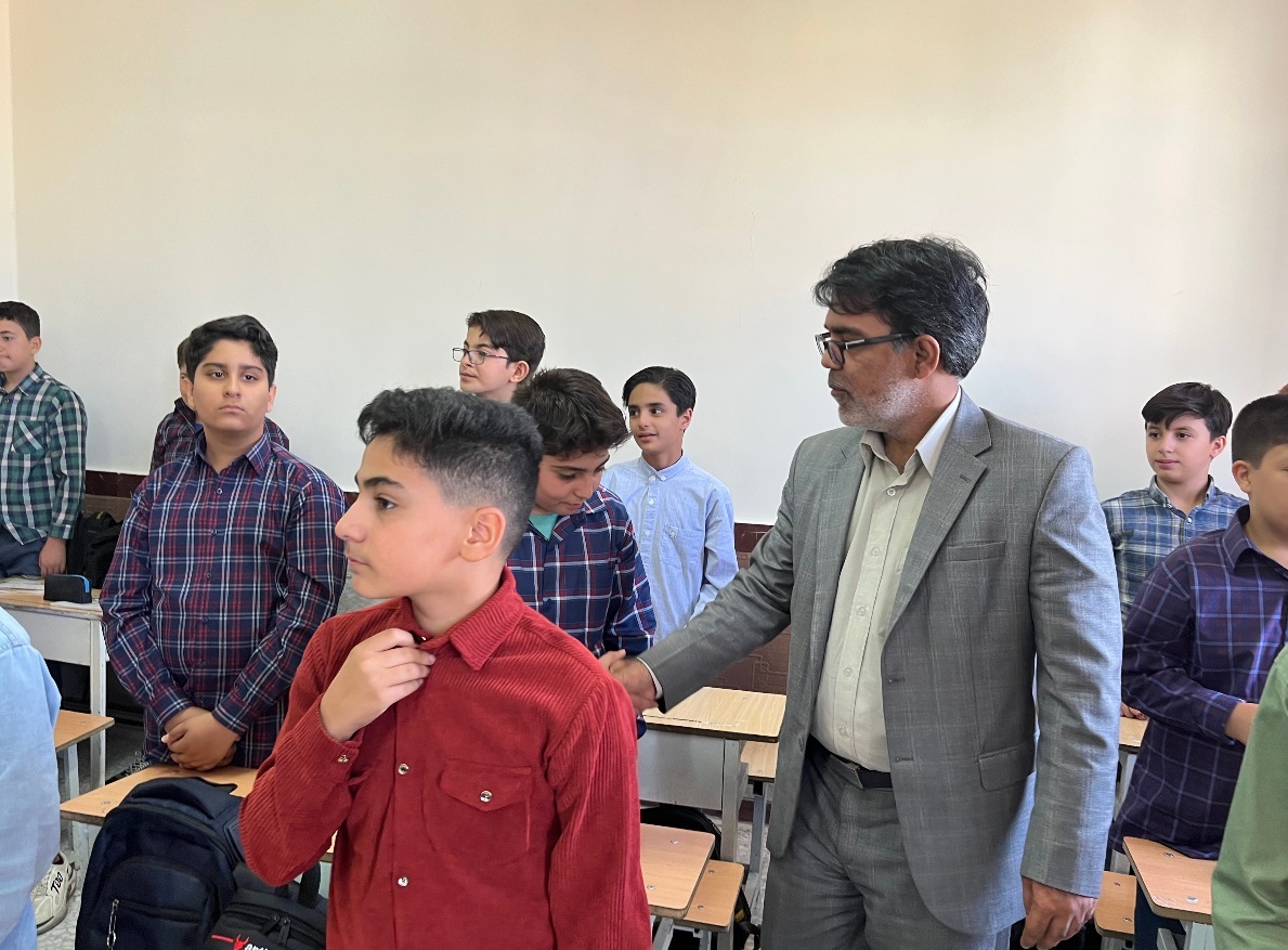 مدارس سعادت و دانشآموزانی که بورس دانشگاه میشوند/ تربیت عالمان ربانی بر محور قرآن و عترت مدارس سعادت و دانشآموزانی که بورس دانشگاه میشوند/ تربیت عالمان ربانی بر محور قرآن و عترت